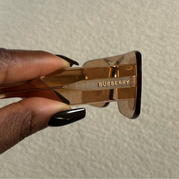 Burberry Aviator Sunglasses - Picture 7 of 7